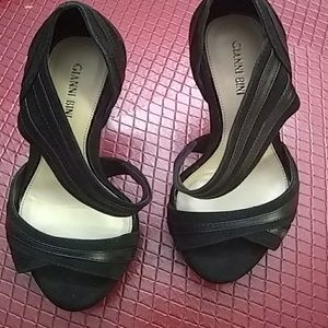 Gianni Bini open tool heel. Leather 7.5